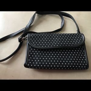 Thirty-One Zippered Crossbody Fits IPhone